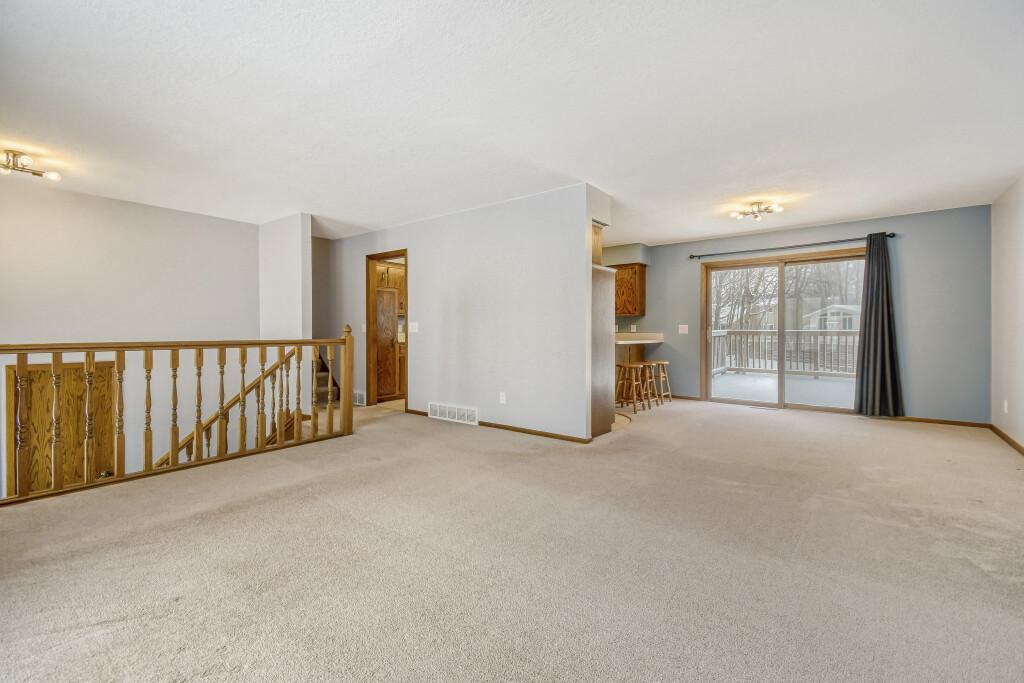 124 Oak Ridge Drive Delano, MN 55328 - Photo 5 of 28