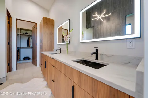 $2,600,000 | 9346 Basin Drive, Victor, ID 83455