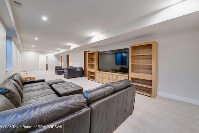 $2,600,000 | 9346 Basin Drive, Victor, ID 83455