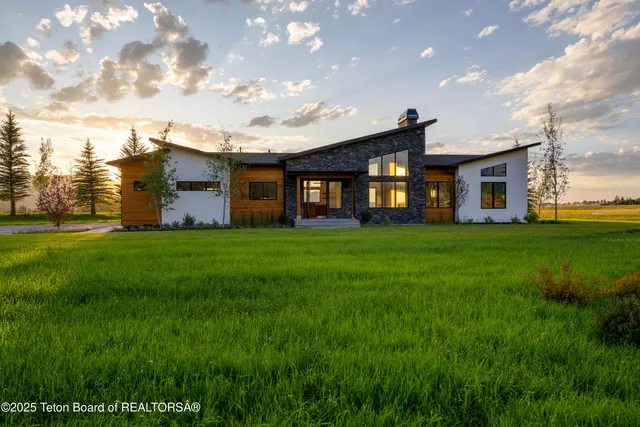 $2,600,000 | 9346 Basin Drive, Victor, ID 83455