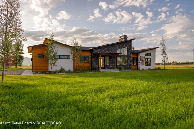 $2,600,000 | 9346 Basin Drive, Victor, ID 83455