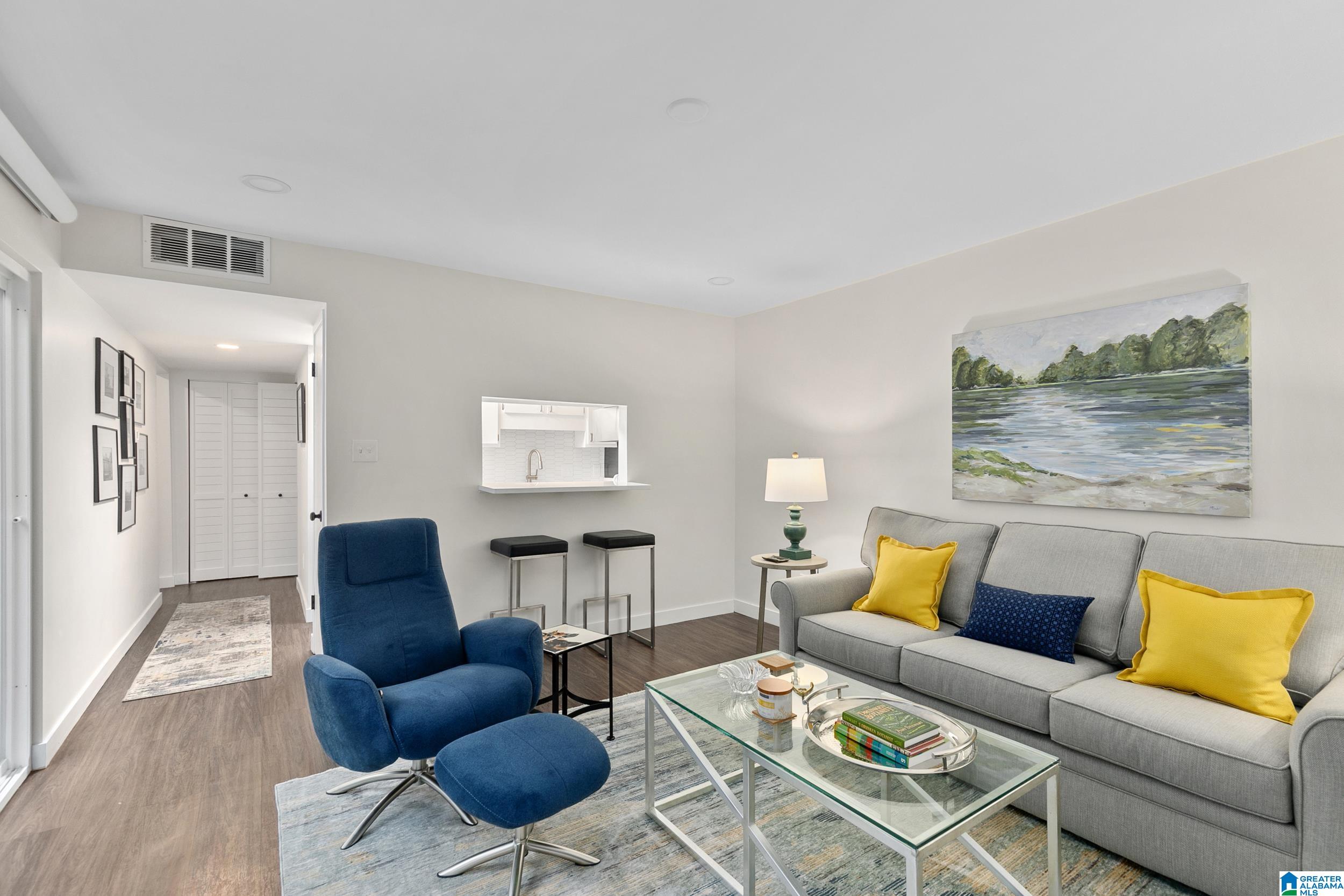 3350 Altamont Road South, Unit E13 Birmingham, AL 35205 - Photo 2 of 19