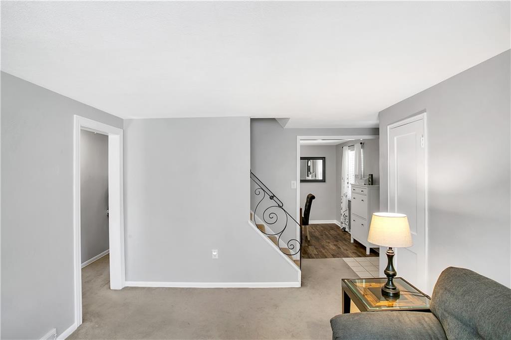 5164 Glenhurst Road Pittsburgh, PA 15207 - Photo 13 of 25 Gallery Image 13
