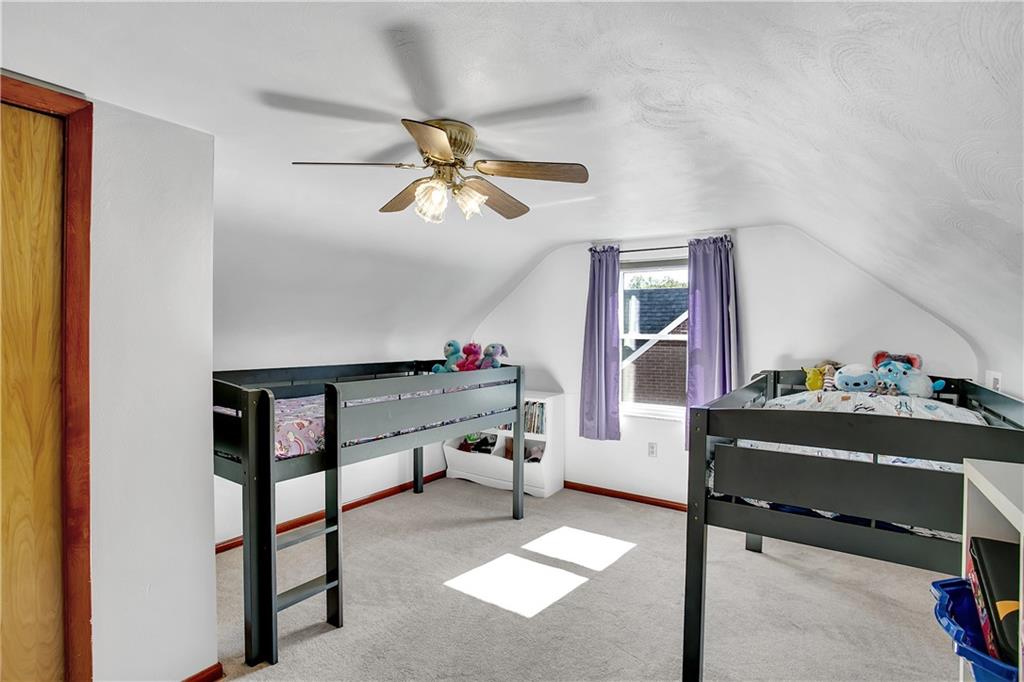 5164 Glenhurst Road Pittsburgh, PA 15207 - Photo 17 of 25 Gallery Image 17
