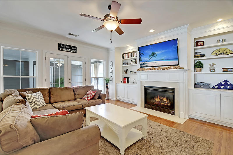 1405 Clancy Road Mount Pleasant, SC 29466 - Photo 4 of 42 Family Room