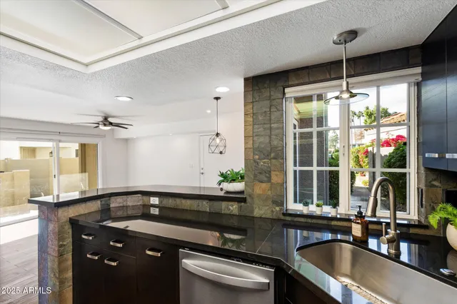 $698,000 | 4028 East Sunnyside Drive, Phoenix, AZ 85028