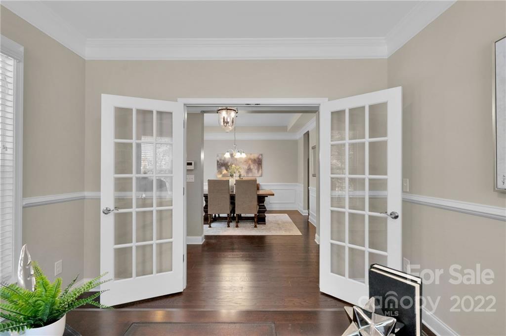 4432 Garris Road Charlotte, NC 28209 - Photo 11 of 41 Gallery Image 11