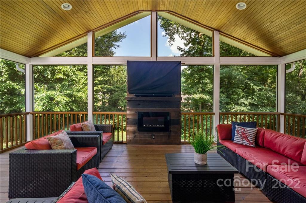 4432 Garris Road Charlotte, NC 28209 - Photo 2 of 41 Gallery Image 2