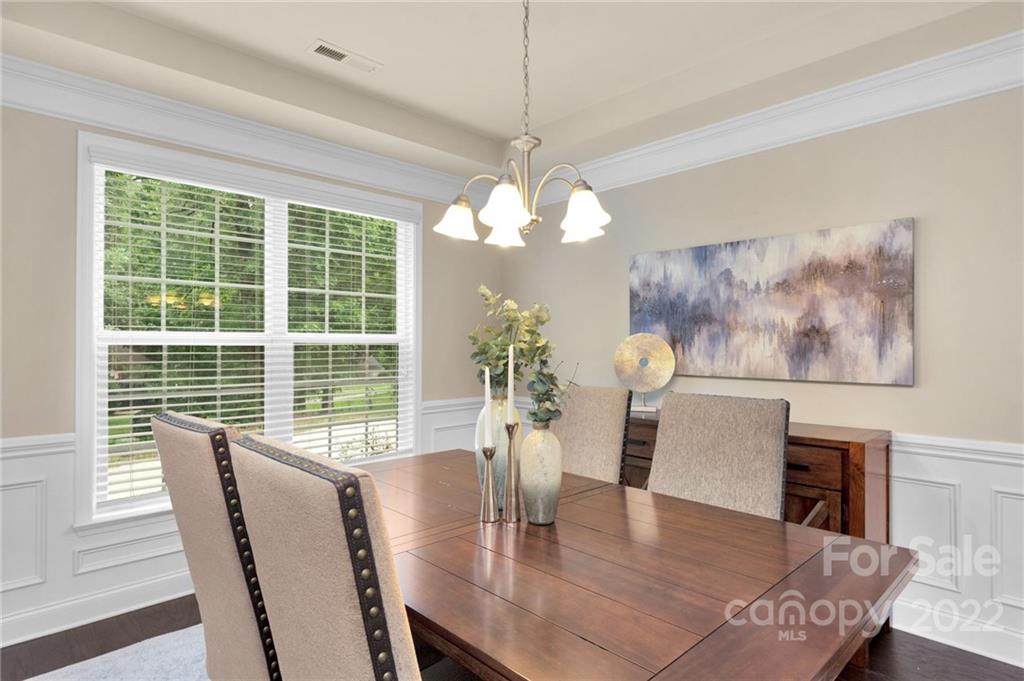 4432 Garris Road Charlotte, NC 28209 - Photo 9 of 41 Gallery Image 9