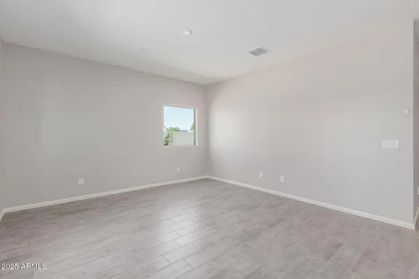 $2,595 | 733 East Commonwealth Avenue, Unit 20, Chandler, AZ 85225