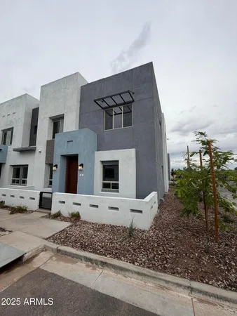 $2,595 | 733 East Commonwealth Avenue, Unit 20, Chandler, AZ 85225