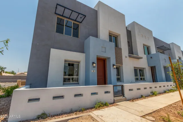 $2,750 | 733 East Commonwealth Avenue, Unit 20, Chandler, AZ 85225