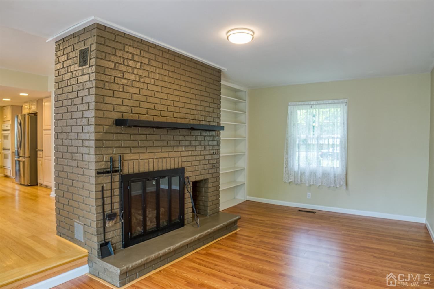 403 Georges Road Dayton, NJ 08810 - Photo 17 of 29 Gallery Image 17