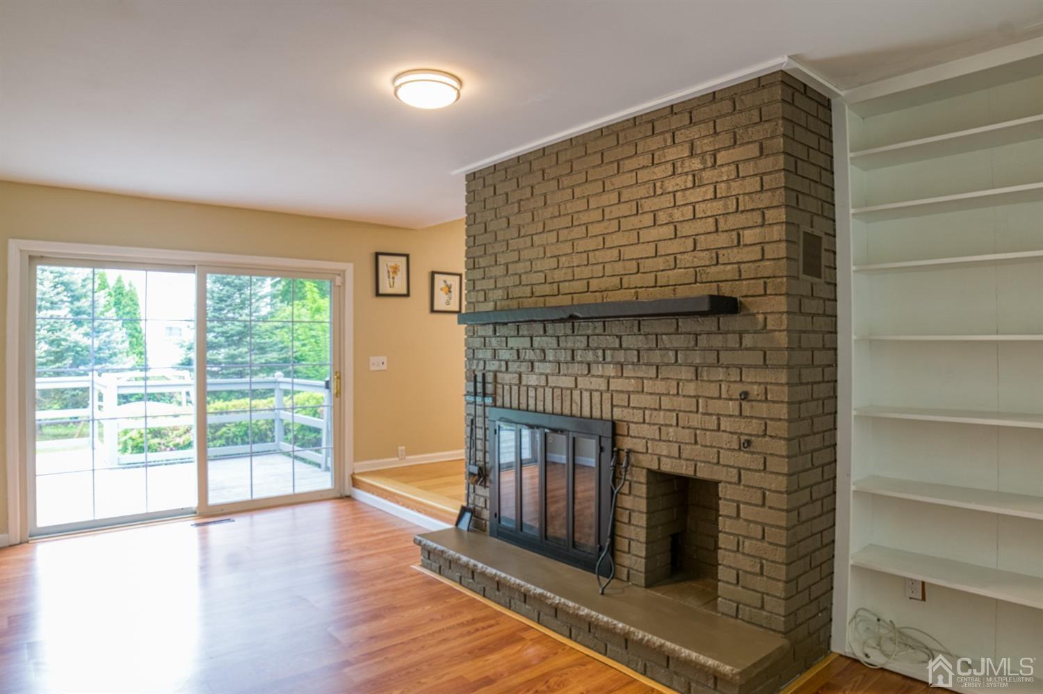 403 Georges Road Dayton, NJ 08810 - Photo 18 of 29 Gallery Image 18