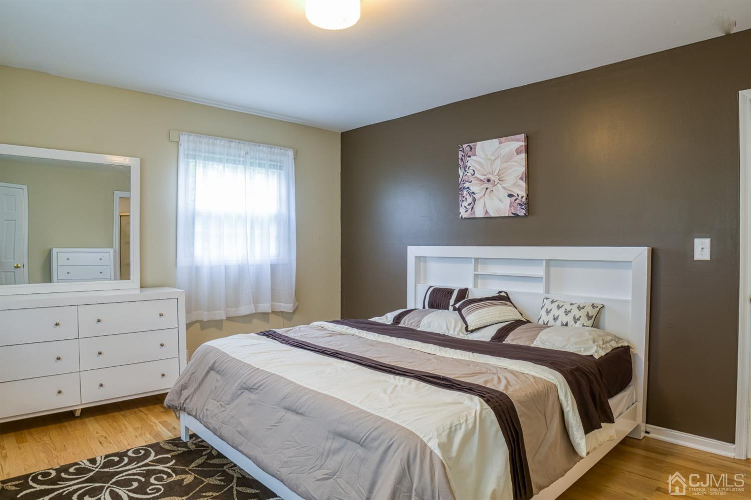 403 Georges Road Dayton, NJ 08810 - Photo 26 of 29 Gallery Image 26