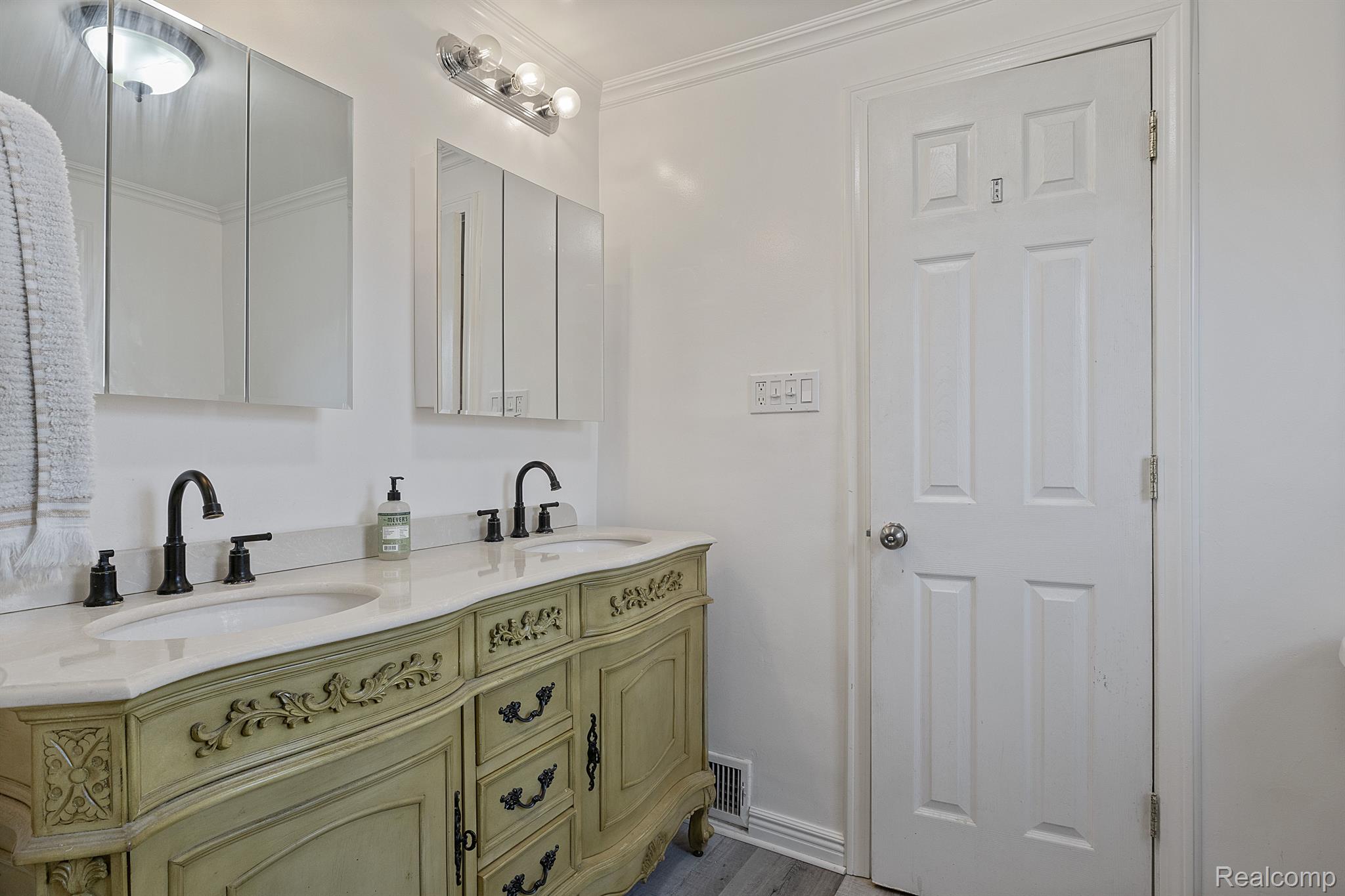 12630 Whittaker Road Milan, MI 48160 - Photo 13 of 35 Gallery Image 13