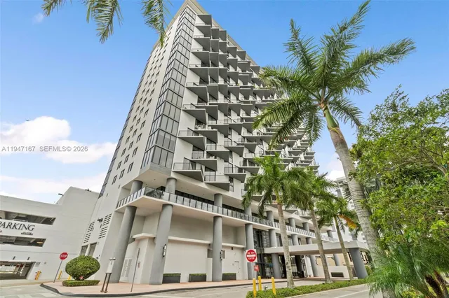 $439,000 | 5252 Northwest 85th Avenue, Unit 605, Doral, FL 33166