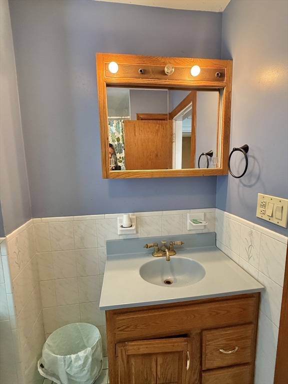 23 Orient Street Malden, MA 02148 - Photo 13 of 42