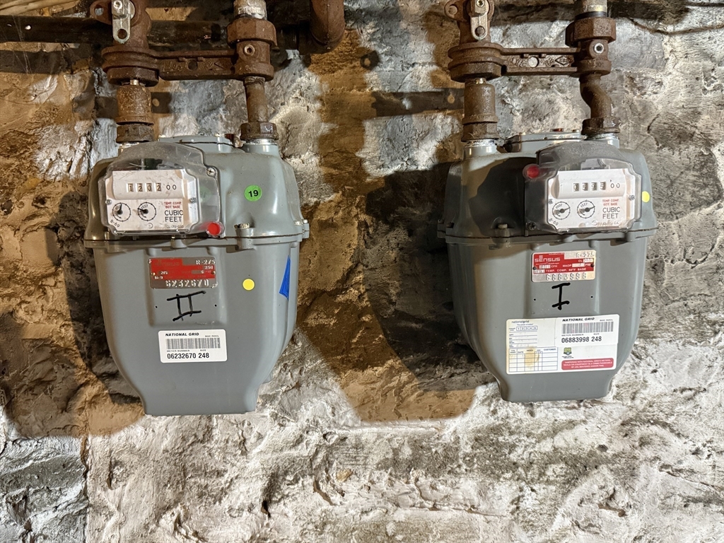 23 Orient Street Malden, MA 02148 - Photo 39 of 42