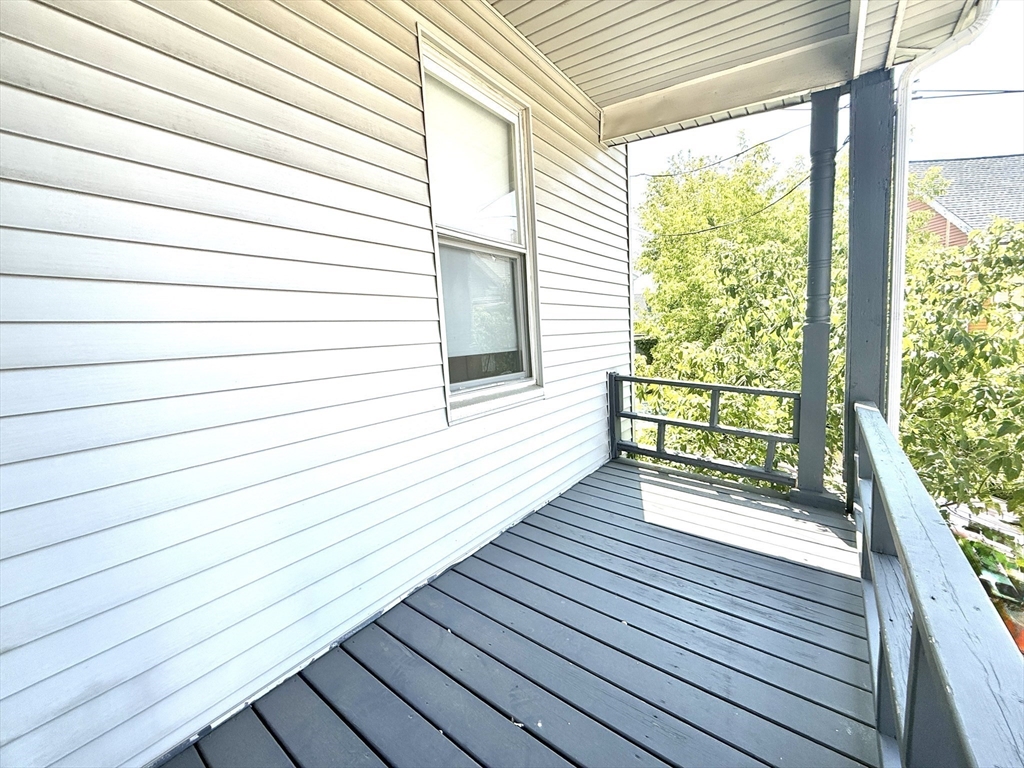 23 Orient Street Malden, MA 02148 - Photo 5 of 42