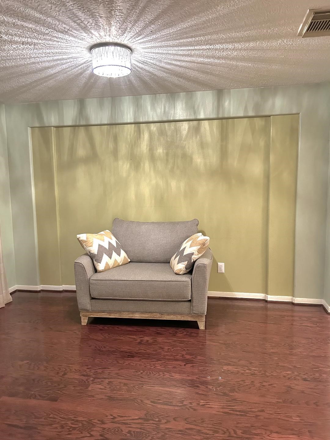 5716 Meadow Breeze Lane Rosharon, TX 77583 - Photo 4 of 24 Formal Living room showing back of inset wall. Great for decorating.