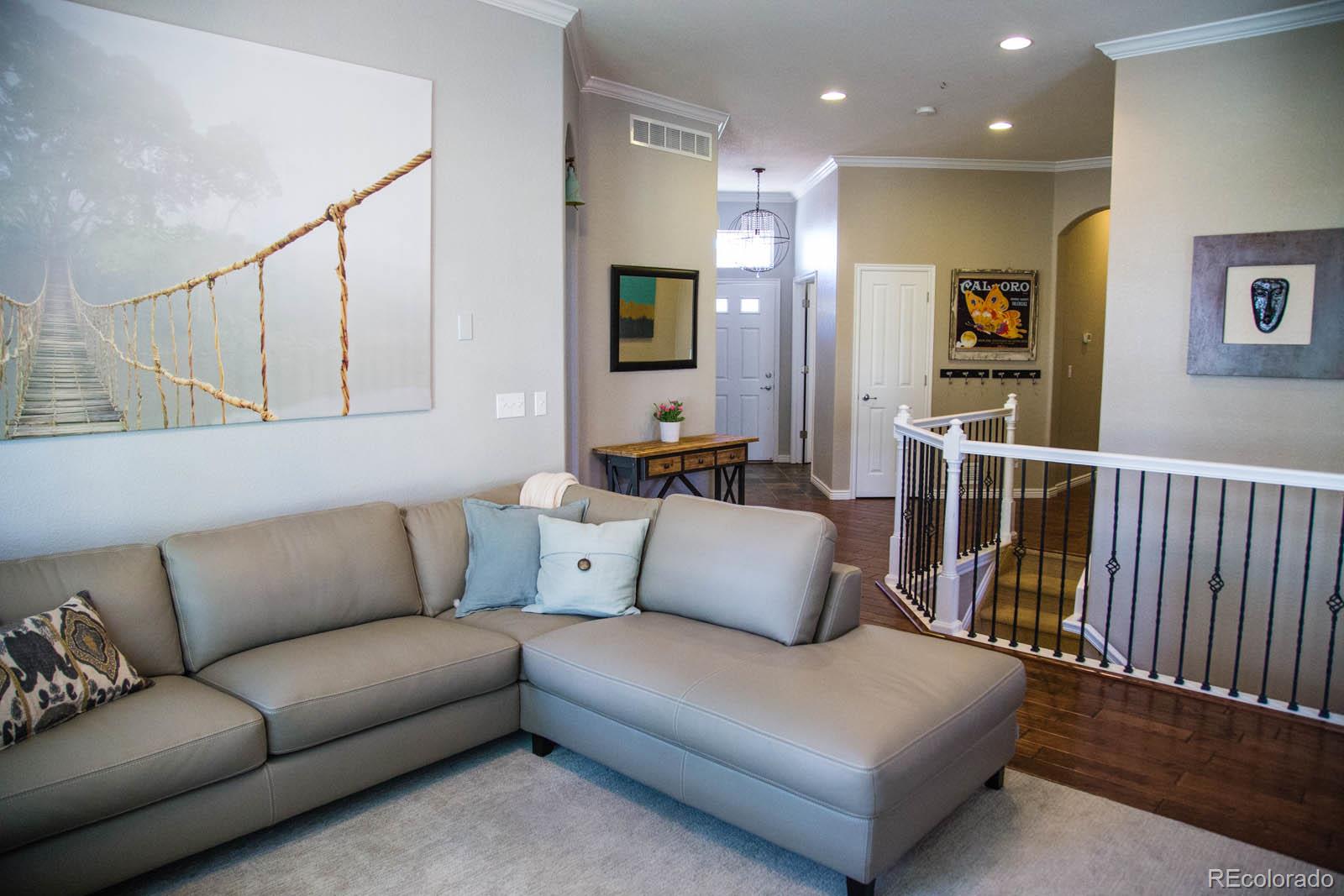 3139 Redhaven Way Highlands Ranch, CO 80126 - Photo 5 of 35 Gallery Image 5