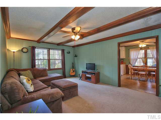 4940 McCormick Road Durham, NC 27713 - Photo 6 of 19 Den/Family/Great Room