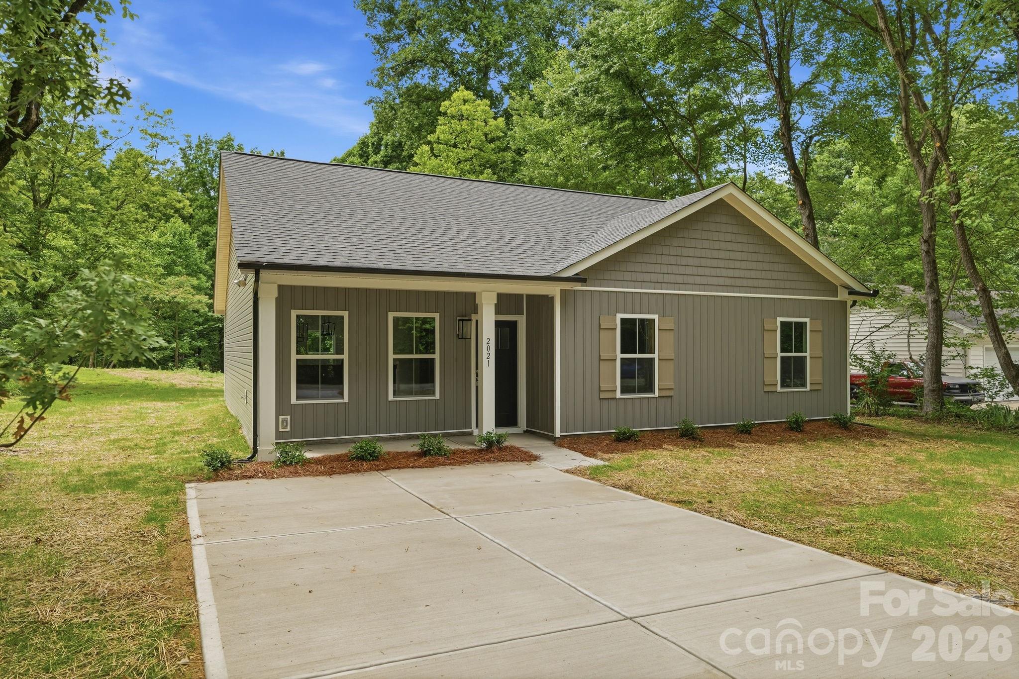 2021 Hart Road Charlotte, NC 28214 - Photo 2 of 22
