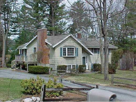 20 Lane Road Pelham, NH 03076 - Photo 1 of 1