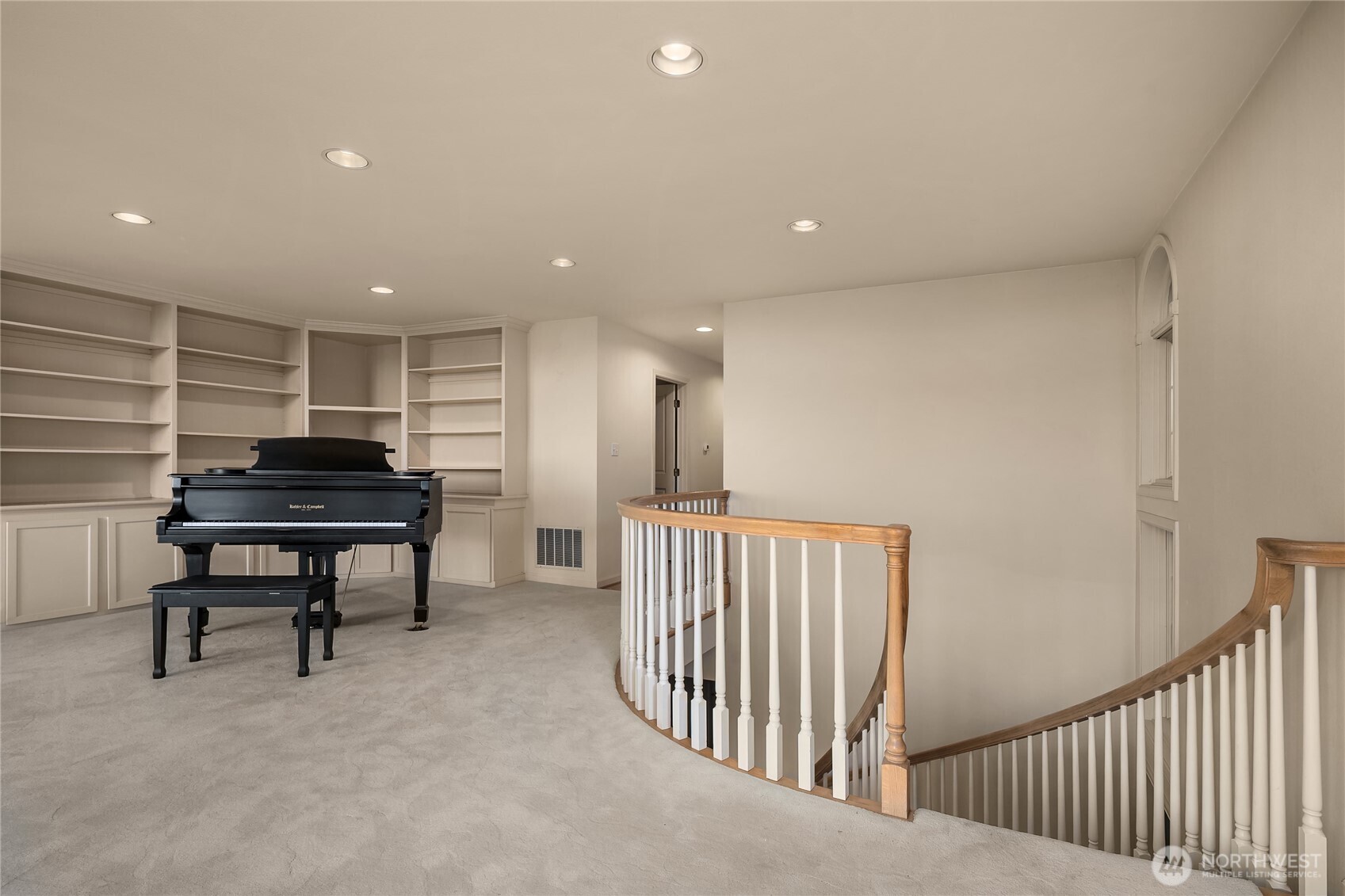 1511 Magnolia Way West Seattle, WA 98199 - Photo 19 of 38