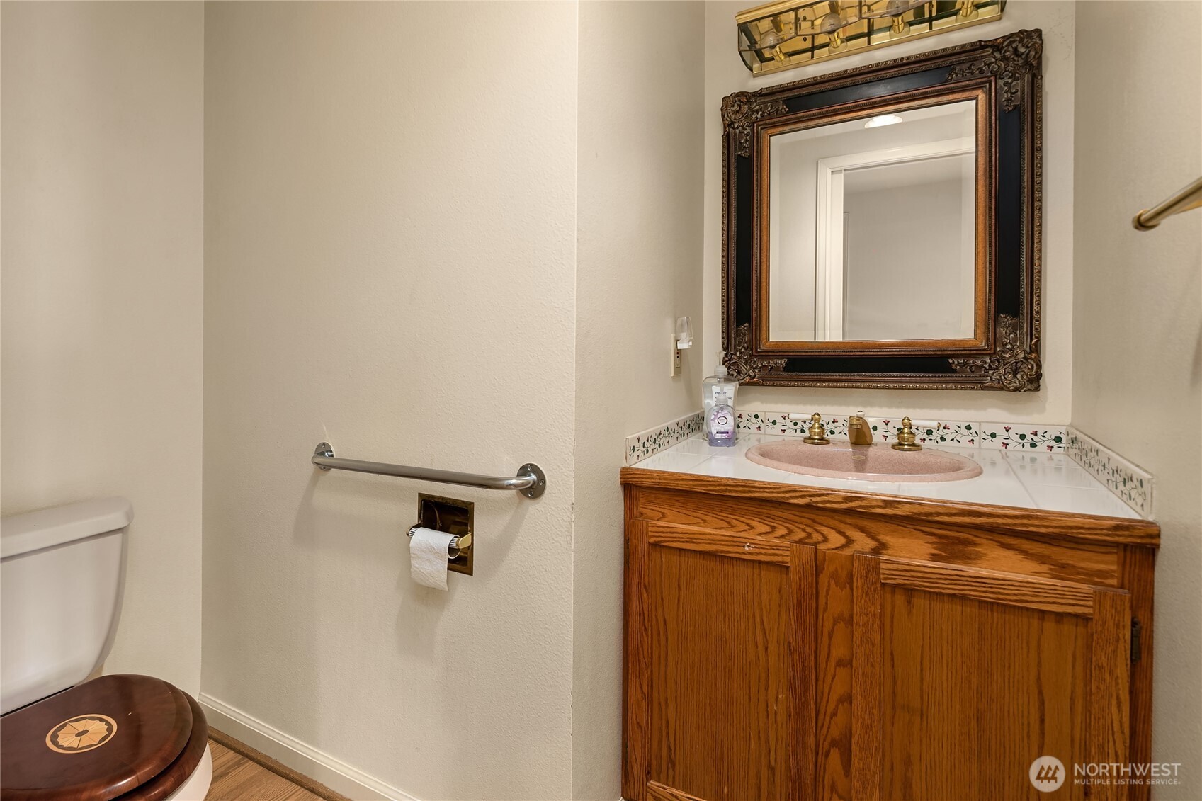 1511 Magnolia Way West Seattle, WA 98199 - Photo 25 of 38