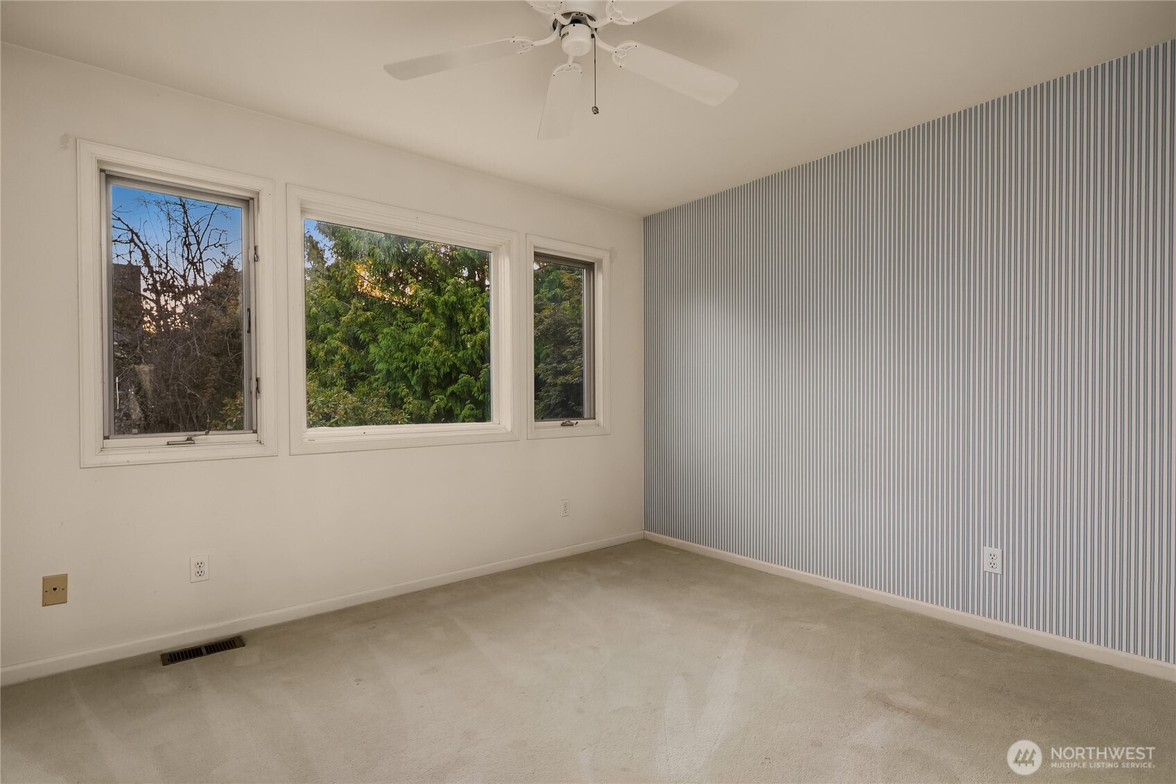 1511 Magnolia Way West Seattle, WA 98199 - Photo 28 of 38