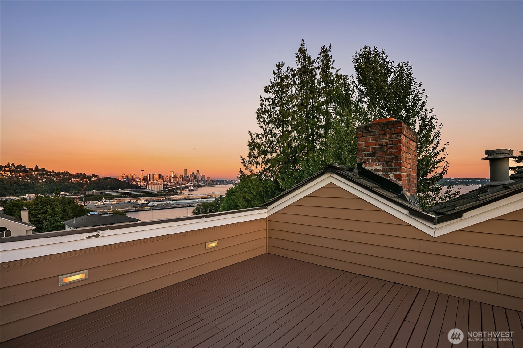 1511 Magnolia Way West Seattle, WA 98199 - Photo 32 of 38