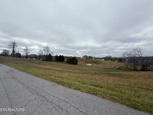 $32,600 | Lot #16 Oak Point Drive, Jonesville, VA 24263