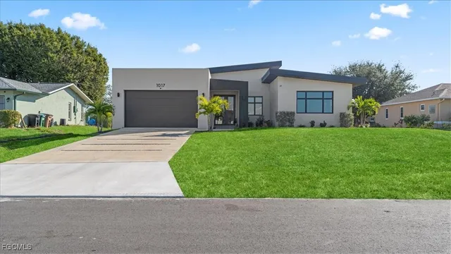 $2,500 | 1017 Northeast 4th Place, Cape Coral, FL 33909