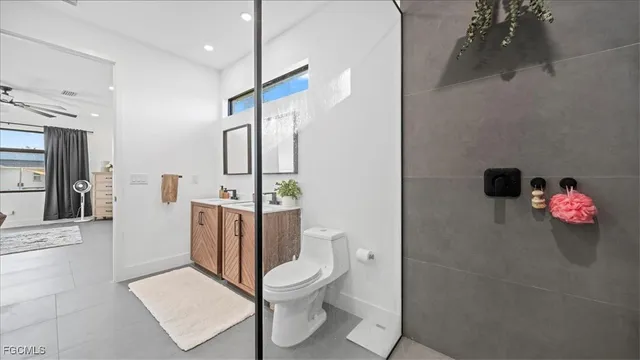 $2,500 | 1017 Northeast 4th Place, Cape Coral, FL 33909