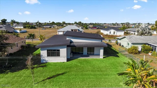 $2,500 | 1017 Northeast 4th Place, Cape Coral, FL 33909