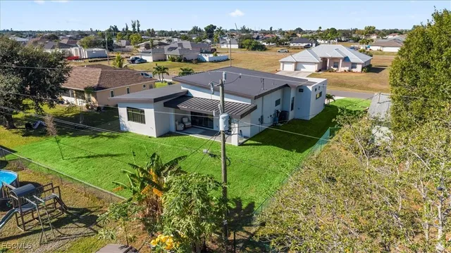 $2,500 | 1017 Northeast 4th Place, Cape Coral, FL 33909