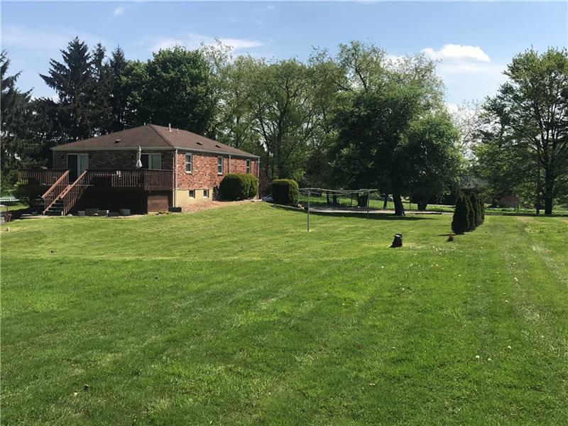 132 Logan Road Valencia, PA 16059 - Photo 3 of 25