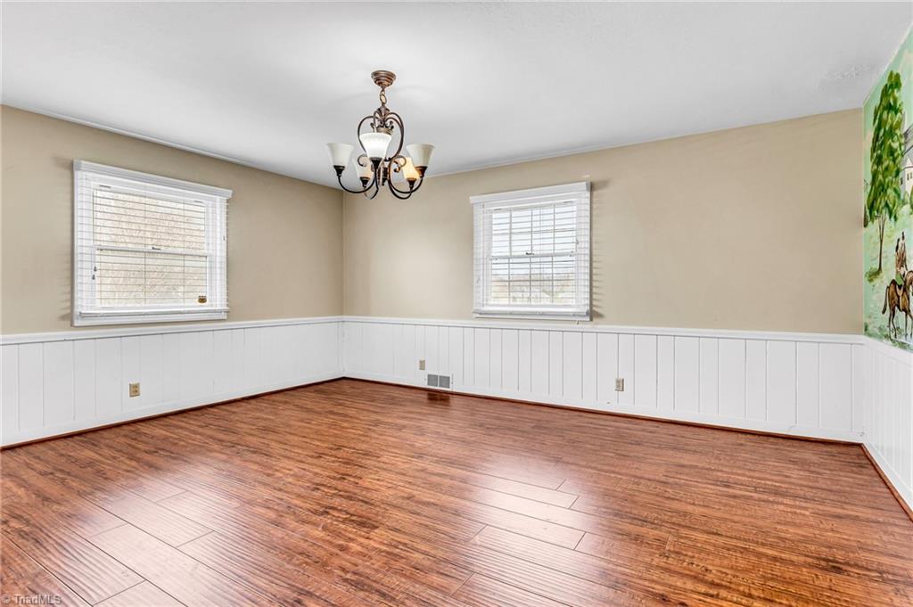 265 Mountain View Road King, NC 27021 - Photo 15 of 27