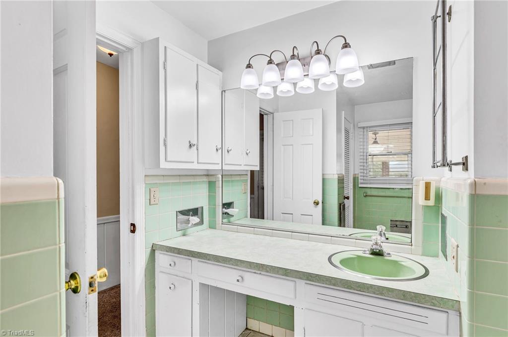 265 Mountain View Road King, NC 27021 - Photo 18 of 27