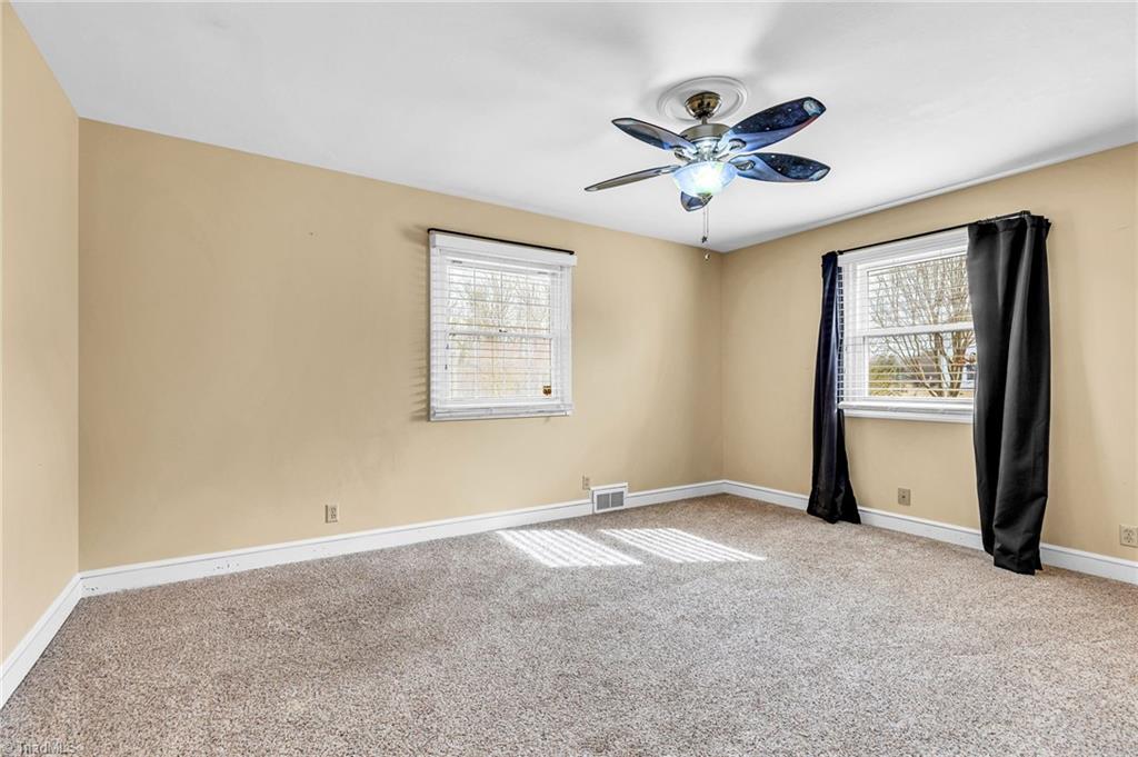 265 Mountain View Road King, NC 27021 - Photo 19 of 27