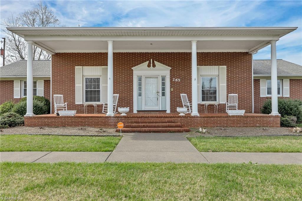 265 Mountain View Road King, NC 27021 - Photo 3 of 27