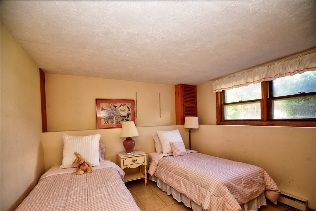 124 Ram Island Road Charlestown, RI 02813 - Photo 15 of 20