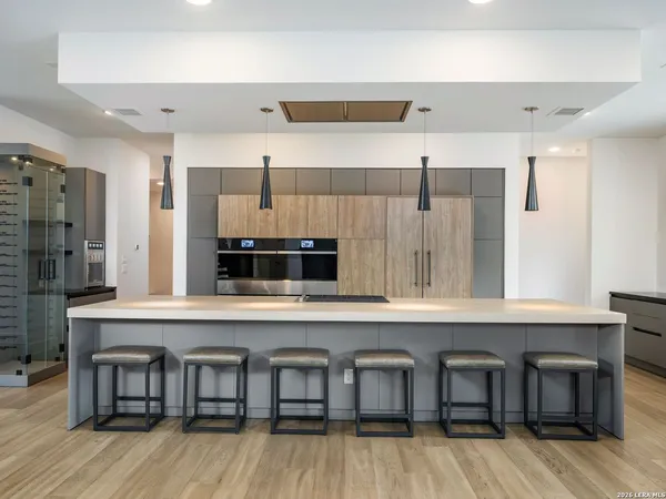 $2,795,000 | 211 Wellesley Hill, San Antonio, TX 78231
