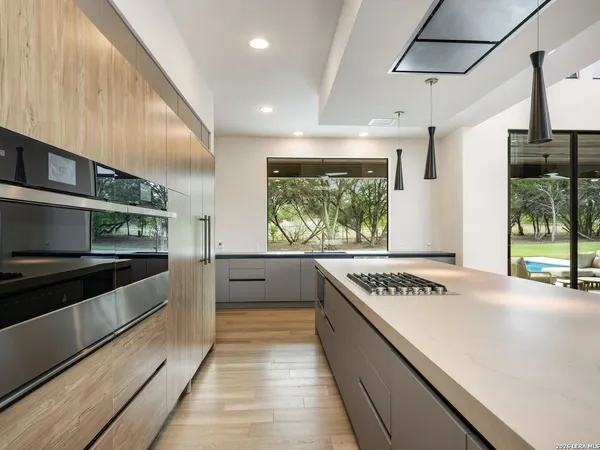 $2,795,000 | 211 Wellesley Hill, San Antonio, TX 78231