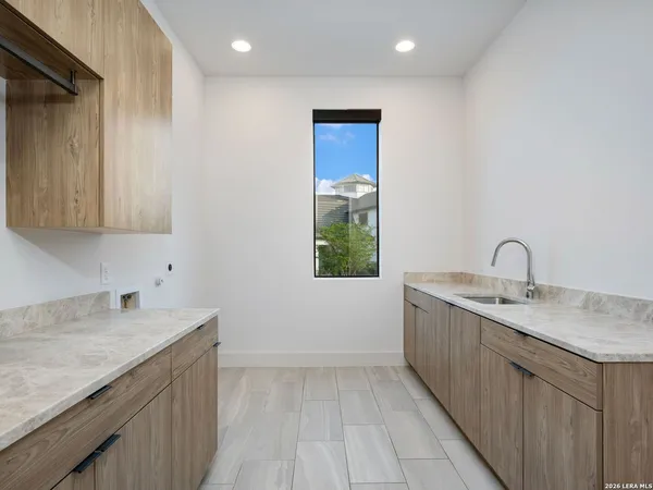 $2,795,000 | 211 Wellesley Hill, San Antonio, TX 78231