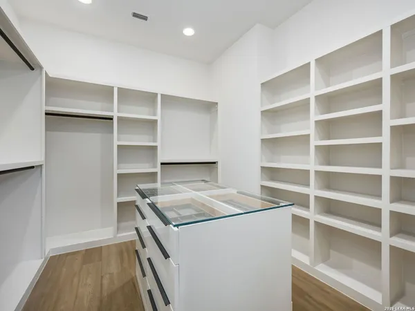 $2,795,000 | 211 Wellesley Hill, San Antonio, TX 78231