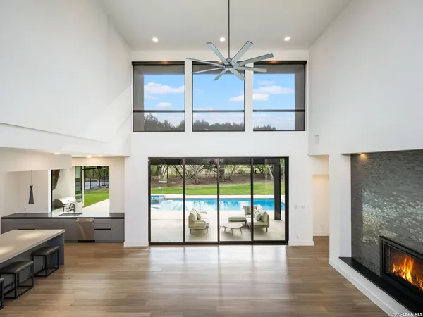 $2,795,000 | 211 Wellesley Hill, San Antonio, TX 78231