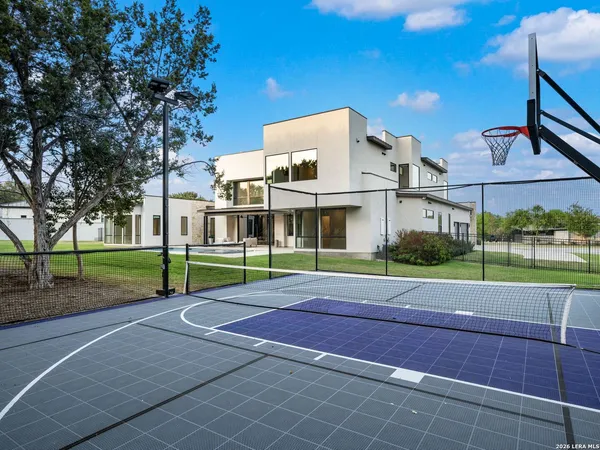 $2,795,000 | 211 Wellesley Hill, San Antonio, TX 78231